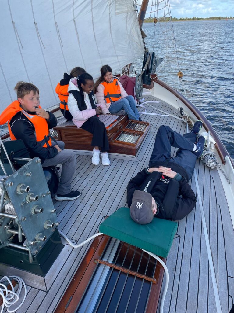 7023ceba-abc0-4eab-8687-98838d9bc2fb