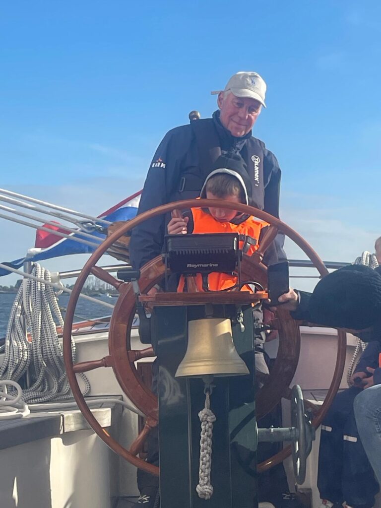 a94a9408-b333-438c-892b-bc157bf78ab7