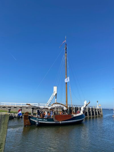 f734e13f-779f-4f27-bc99-9b652f5faf21